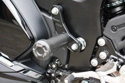 1 PAIR GSG PROTECTORS, SUZUKI GSX1300R HAYABUSA 21> FRAME MOUNTED, BLACK MOUNTS image