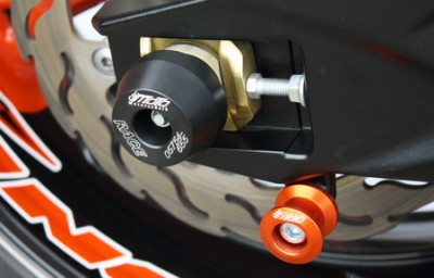 1 PAIR GSG REAR AXLE SLIDERS SUZUKI GSX1300 B-KING 2007 ON image