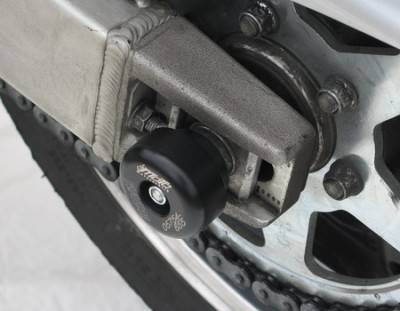 1 PAIR GSG REAR AXLE SLIDERS SUZUKI GSF1200 1996-2005 image